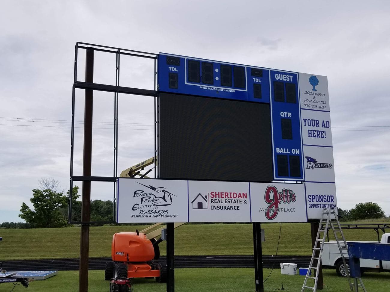 Scoreboards: Major Display installation